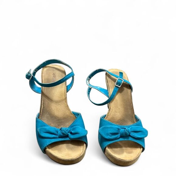 Aerosoles Women's Blue Wedge Sandals - Picture 2 of 4